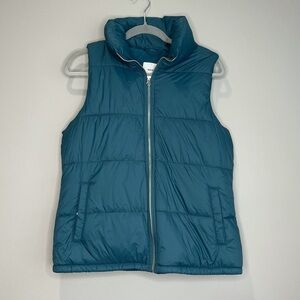 Old Navy Men’s Puffer Vest